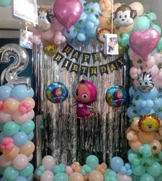 Mash & Bear Birthday Theme Decoration