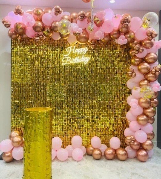 Sequin Panel Golden Balloons Decor